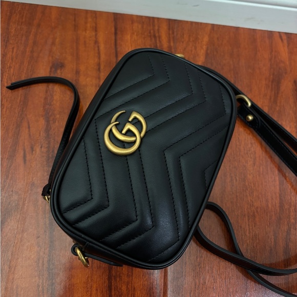 (GUCCI) GG Marmont Mini Crossbody Bag - Picture 6 of 6
